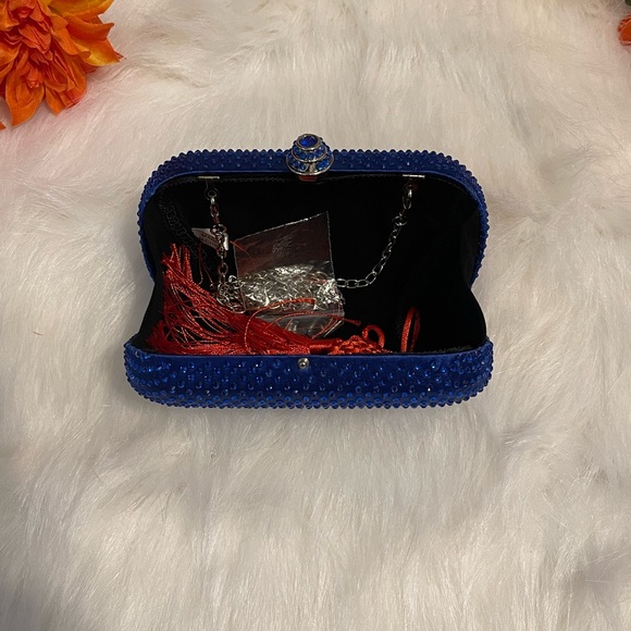 Purse - Picture 3 of 3